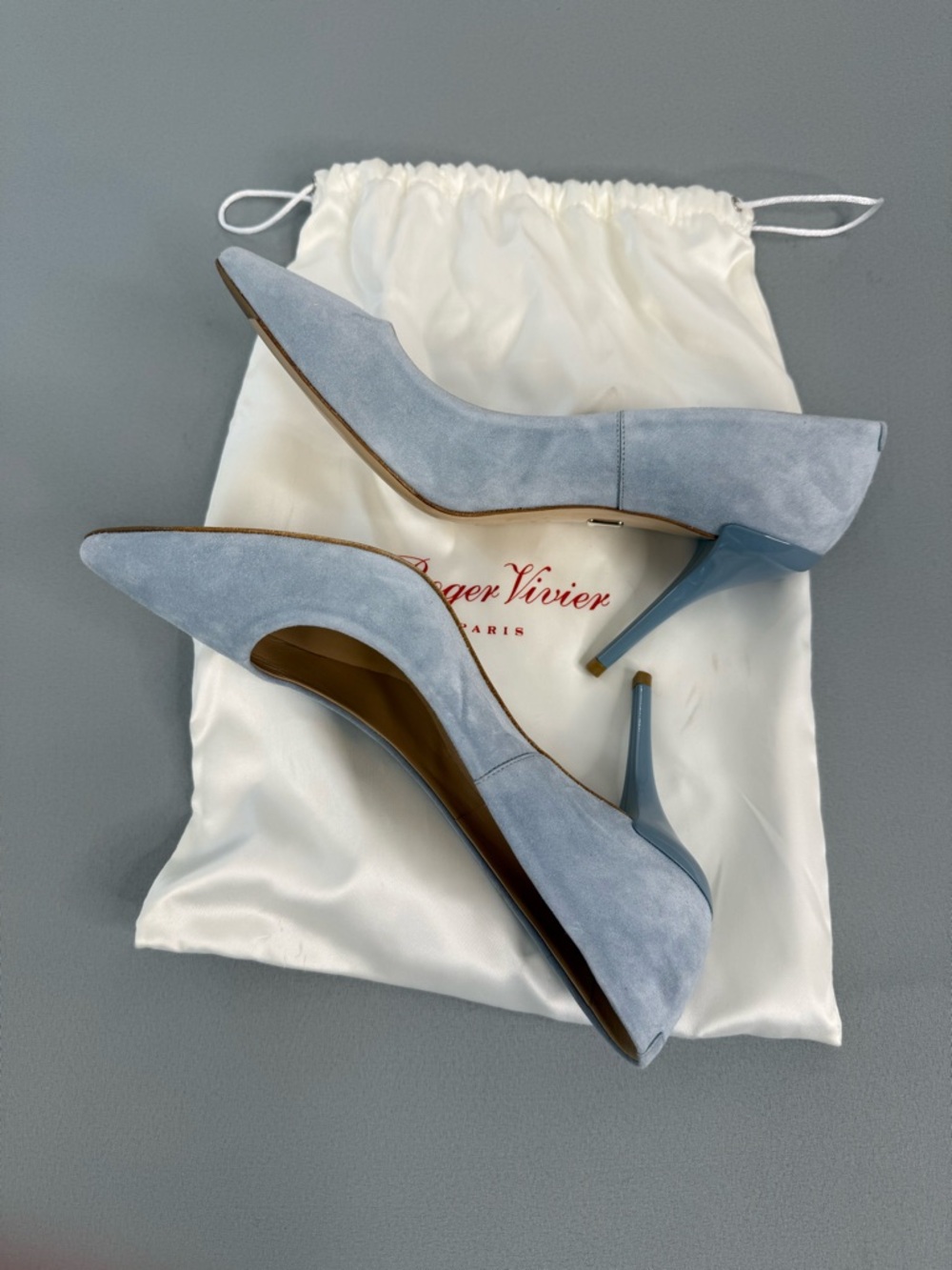 Roger Vivier Light Blue Suede Heels Pumps Size 37.5 Italian Luxury w/ dust bag - Picture 8 of 14